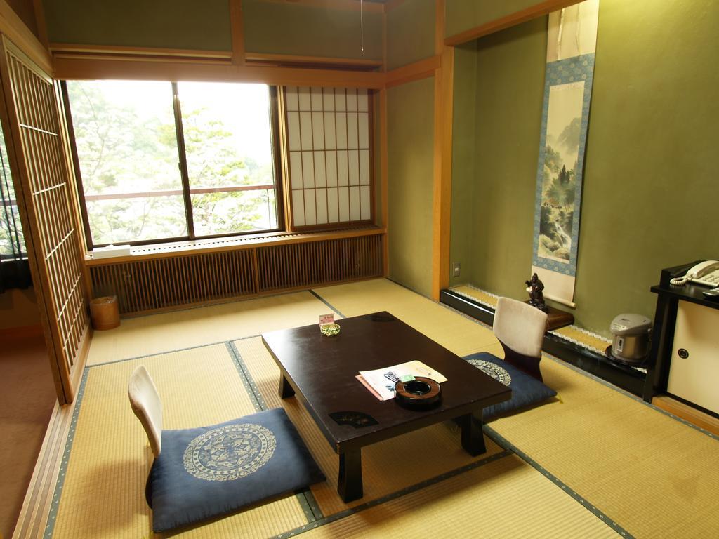 Okada Ryokan Warakutei Takayama  Esterno foto