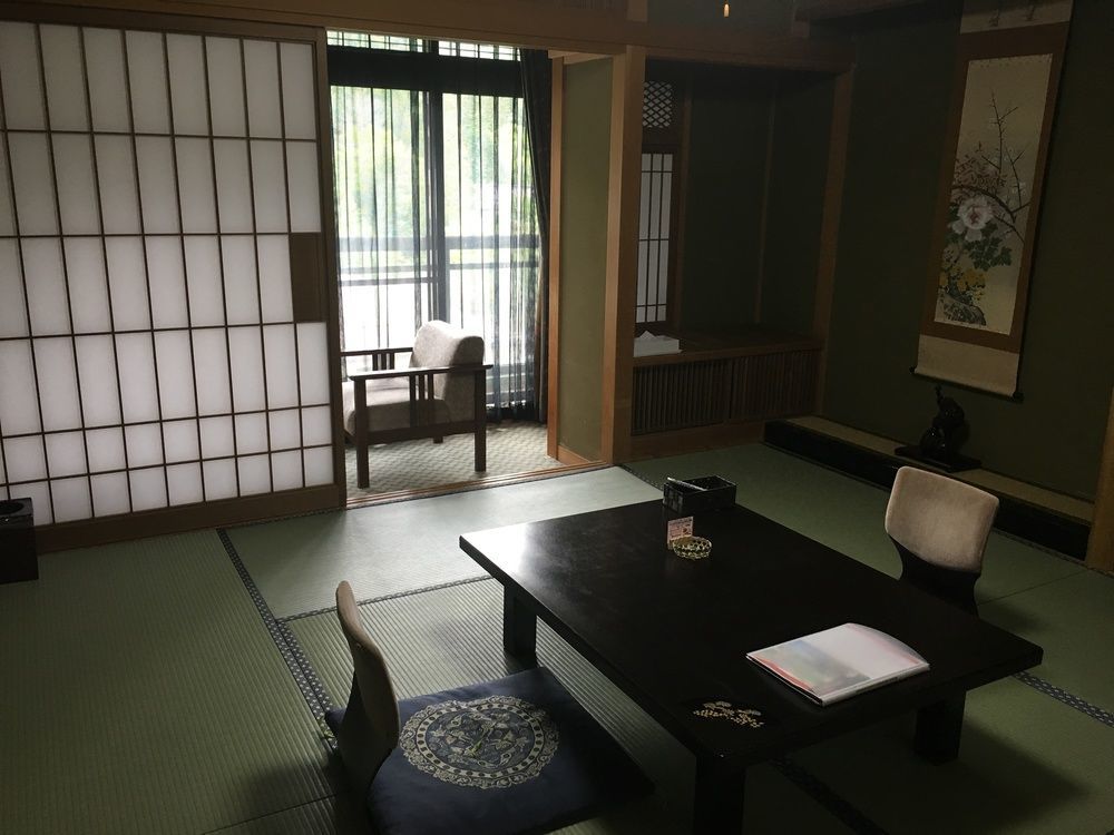 Okada Ryokan Warakutei Takayama  Esterno foto