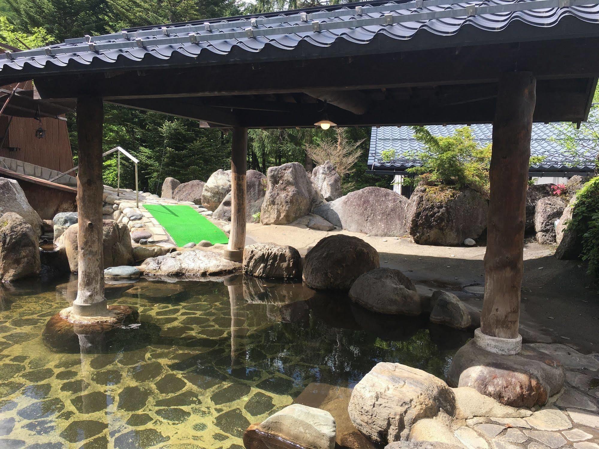 Okada Ryokan Warakutei Takayama  Esterno foto
