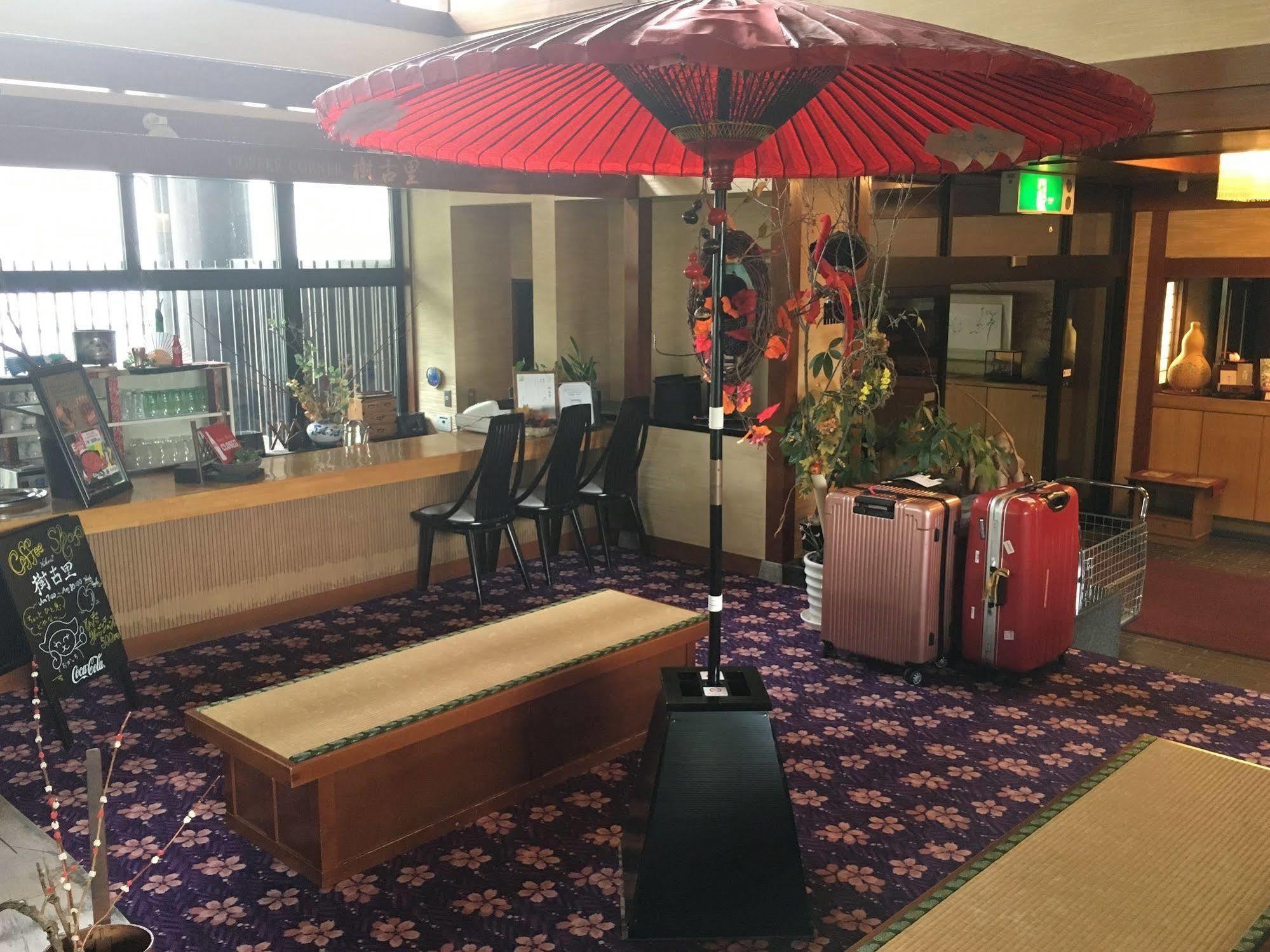 Okada Ryokan Warakutei Takayama  Esterno foto