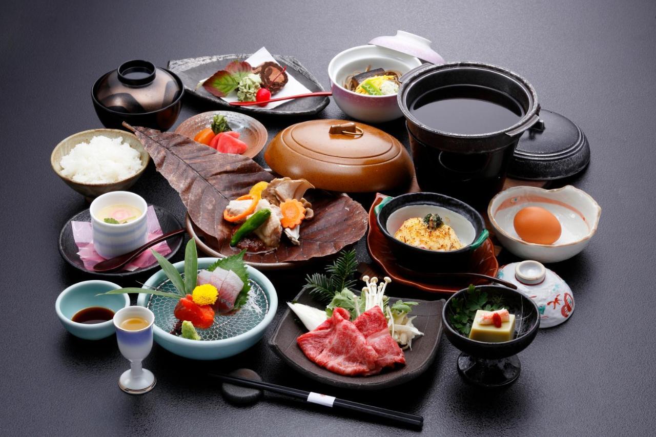 Okada Ryokan Warakutei Takayama  Esterno foto