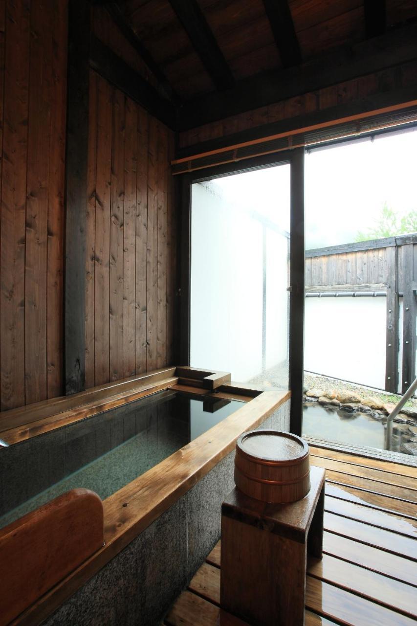 Okada Ryokan Warakutei Takayama  Esterno foto